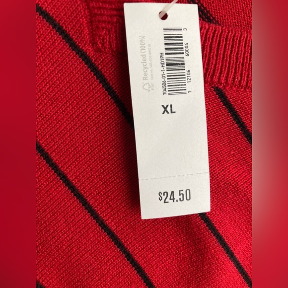 NWT Men’s Size XL Old Navy Red and Blue Striped VNeck Sweater - Picture 6 of 16